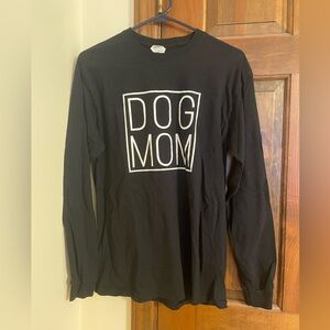 Black 'Dog Mom' Long Sleeve Shirt